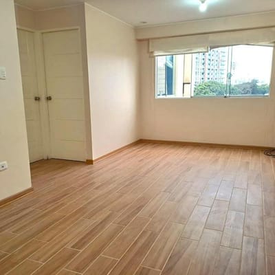 Vive Cerca de San Isidro Depa  Dorm con Cochera