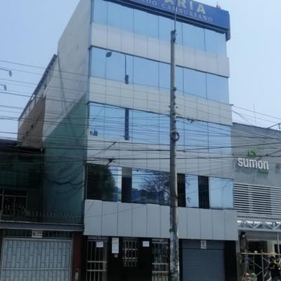 ALQUILO EDIFICIO COMPLETO en la AV CANADA