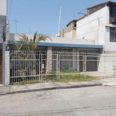 Venta De Casa Para Remodelar O Terreno