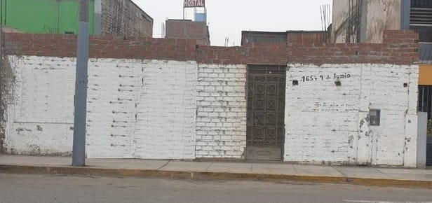 ALQUILER TERRENOS COMERCIALES CALLE 9 DE JUNIO 150m2 (5X30) PUENTE PIEDRA