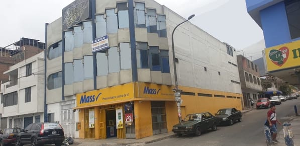LOCAL COMERCIAL  EN ALQUILER 2DO PISO AV TUPAC AMARU 300M2  COMAS