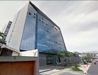 Alquiler de Exclusiva Oficina a pasos de la Embajada de EEUU!!