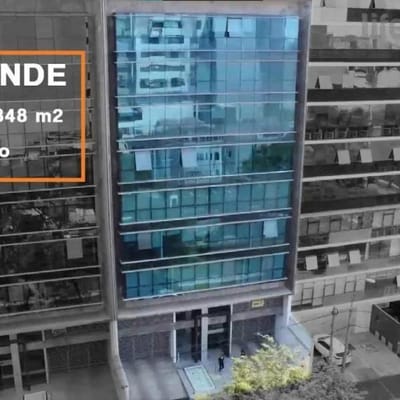 MODERNA OFICINA CON 10 COCHERAS EN EL PINAR - CHACARILLA