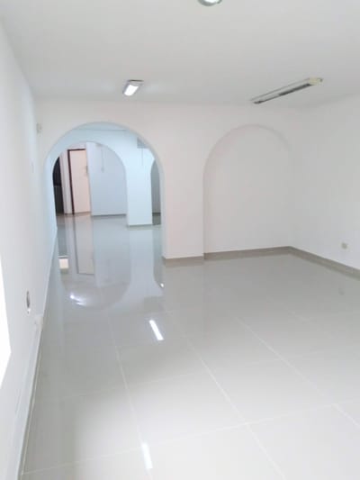 Alquiler acondicionada Oficina 1/2 cdra Caminos del Inca Surco
