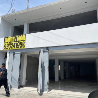 Alquilo local comercial er piso  mts Av Canada   San Luis