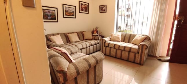Venta Departamento 1er piso + 1 Estac - Urb. Las Gardenias - Surco