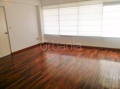 DEPARTAMENTO EXCLUSIVO EN  URB.  AURORA.