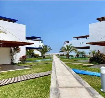 VENDO PRECIOSA CASA DE PLAYA EN ASIA