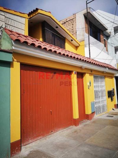 Local comercial 215 m2. En Avenida. San Miguel
