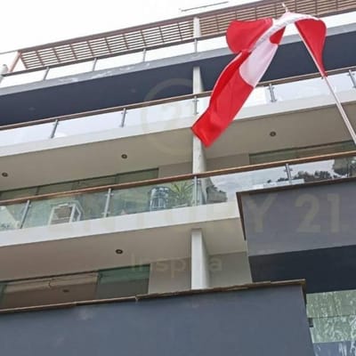 DEPARTAMENTO EN VENTA FRENTE A HERMOSO PARQUE