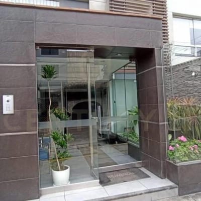 ¡BAJÓ DE PRECIO! AMPLIO E ILUMINADO DEPARTAMENTO EN VALLE HERMOSO