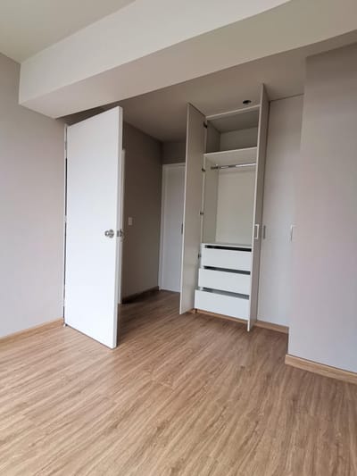 La Mejor Ubicación - en Pleno Centro Financiero de San Isidro - de Estreno