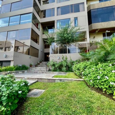 LINDO DEPARTAMENTO REMODELADO CON VISTA AL GOLF