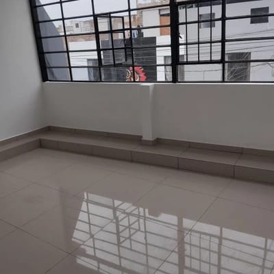 BAJO DE PRECIO  ALQUILO LOCAL  COMERCIAL o OFICINA