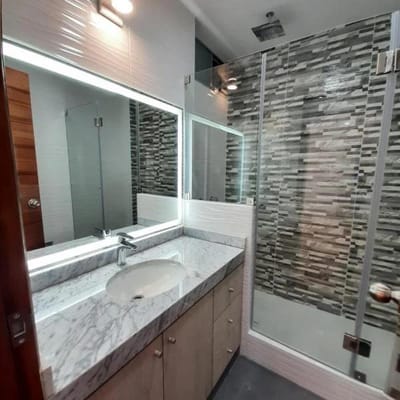 DUPLEX  DE  Hab CON VISTA A PARQUE   EDIFICIO CON AREAS COMUNES