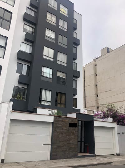 OCASION ALQUILO DPTO  3 DORM. 1 COCHERA EN MIRAFLORES. precio incluye arbitrios