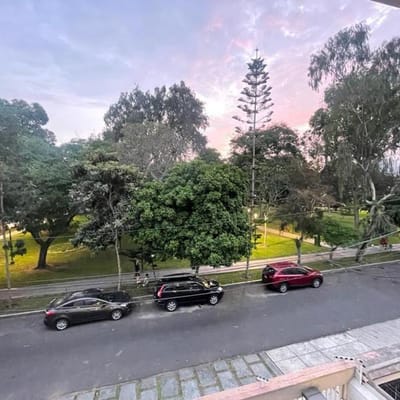 VENDO DPTO FRENTE PARQUE AURORA SIN ASCENSOR
