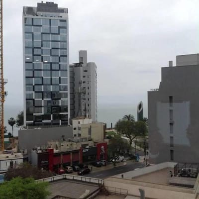 VENTA DEPARTAMENTO A 01 CUADRA DE LARCOMAR