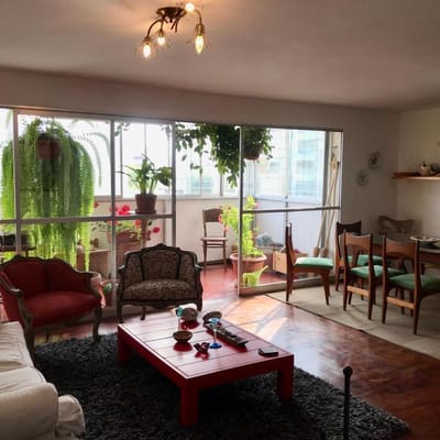 DEPARTAMENTO EN 28 DE JULIO MIRAFLORES  PRECIOSO DE 129 METROS X 240 MIL DOLARES