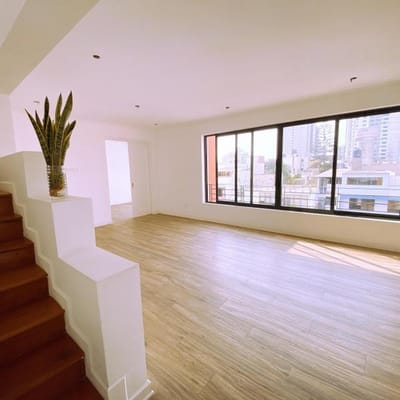 Vendo Exclusivo Duplex De Estreno En  Aurora En Edificio Con Acceso A Parque