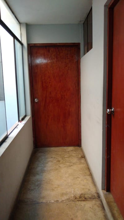 SE VENDE CASA EN PLENA AUTOPISTA CANTACALLAO!!