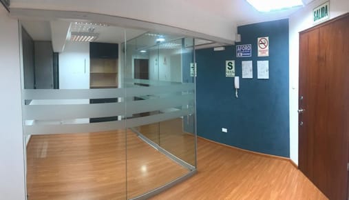 Venta Oficina - Miraflores - Equipada y Remodelada