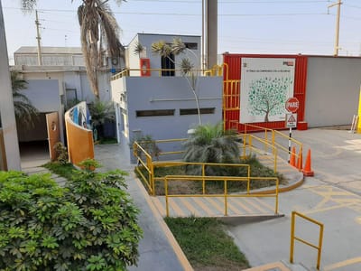 Local Industrial  Área de Terreno 10,000m2,  z/i2  trato directo