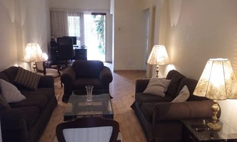 VENTA DE CASA COMO TERRENO EN MIRAFLORES EN LA CALLE RECAVARREN