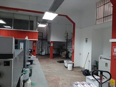 OCASION VENDO LOCAL COMERCIAL EN BREÑA (CERCA CRUCE ZORRITOS CON ALF. UGARTE)