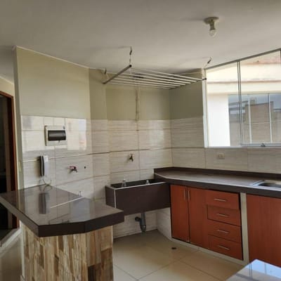 SE VENDE  DEPARTAMENTOS EN CUARTO Y TERCER PISO DE  M  CADA UNO