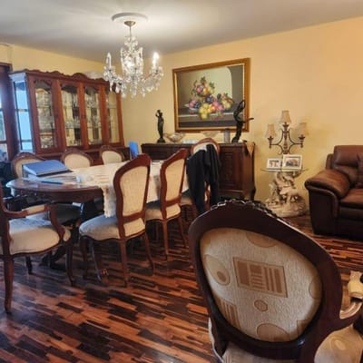 SE VENDE CASA FRENTE A PARQUE EN SURCO