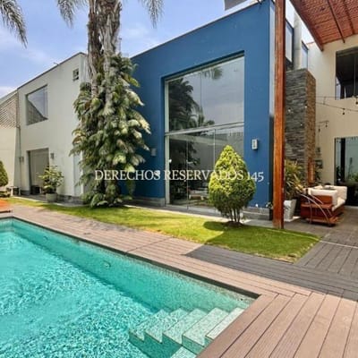 Hermosa Casa en Condominio  era Etapa de La Planicie