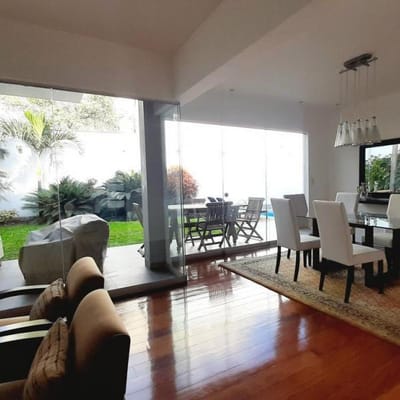 Casa minimalista en Condominio Rinconada - La Molina