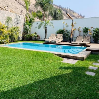 La Planicie - Espectacular casa con sotano