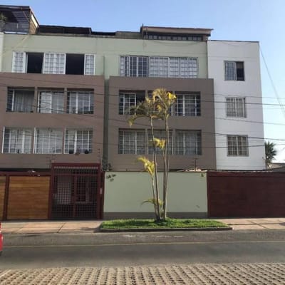 VENTA BONITO DEPARTAMENTO - SURCO - 3d, 2b, 1e - US$ 230,000