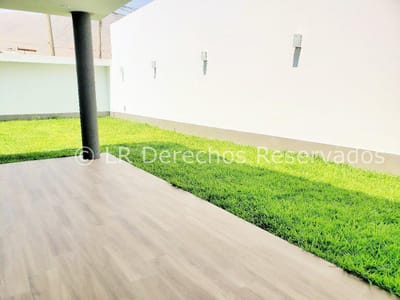 Venta de moderna casa en condominio en El Sol de La Molina