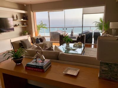 PRECIOSO DPTO., BELLA VISTA AL MAR, EDIFICIO FINO, AREAS COMUNES EXCELENTES