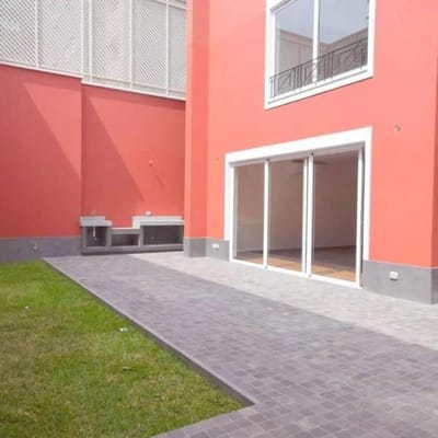 Vendo departamento de 556m², amplia terraza, a pasos del Golf. ARQ MARIO LARA