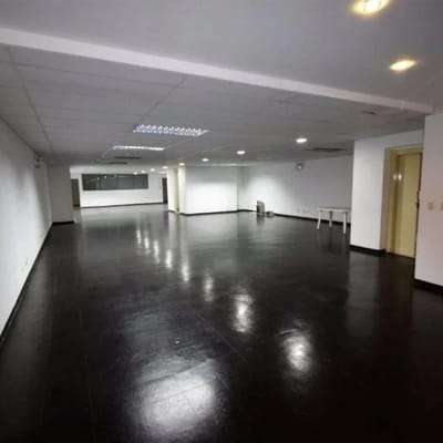 Alquilo oficina implementada de 230m² a pasos del Mal Paul Harris, Barranco