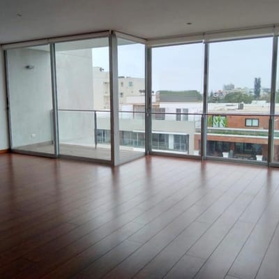 Vendo/Alquilo PentHouse de 434m² a pasos de Miguel Dasso, Miraflores