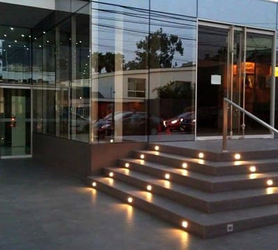 Alquilo oficina equipada de 15m² a $950 en Urb. Monterrico de Surco