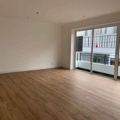 Vendo departamentos en Alfredo Salazar, San Isidro - Arq. Mario Lara