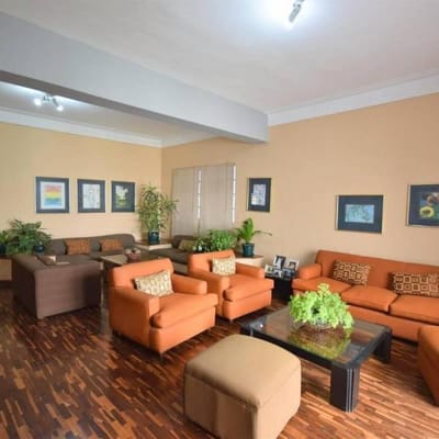 Vendo casa/terreno de 400m² a pasos del Olivar, San Isidro