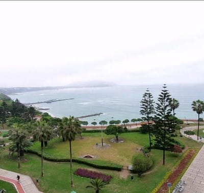 Alquilo departamento de 190m² a $2,300 frente al Faro, Miraflores