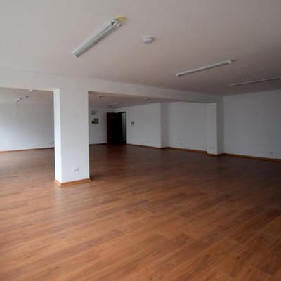 Alquilo oficinas implementadas en Zona Empresarial de San Isidro