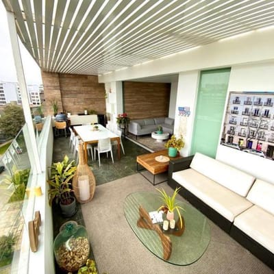Vendo/ALQUILO Penthouse de 250m² con fondo al parque Naciones Unidas, Miraflores