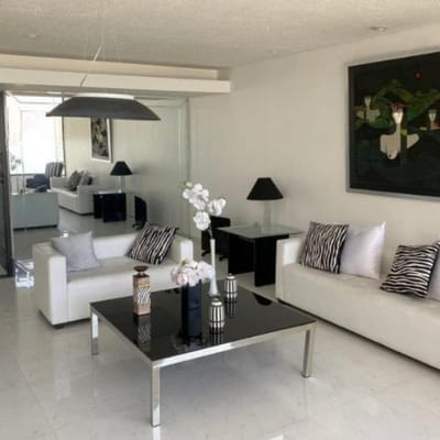 Vendo amplio departamento con vista al mar y Parque Salazar, Miraflores