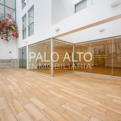 Vendo  Lindo Flat de 232m²  a pasos del Olivar, San Isidro.