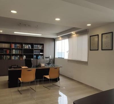 Alquilo Oficina de 80m² cerca al Óvalo Higuereta, Chama - Surco