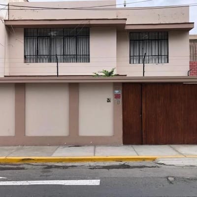 SE VENDE CASA EN EXCELENTE PRECIO